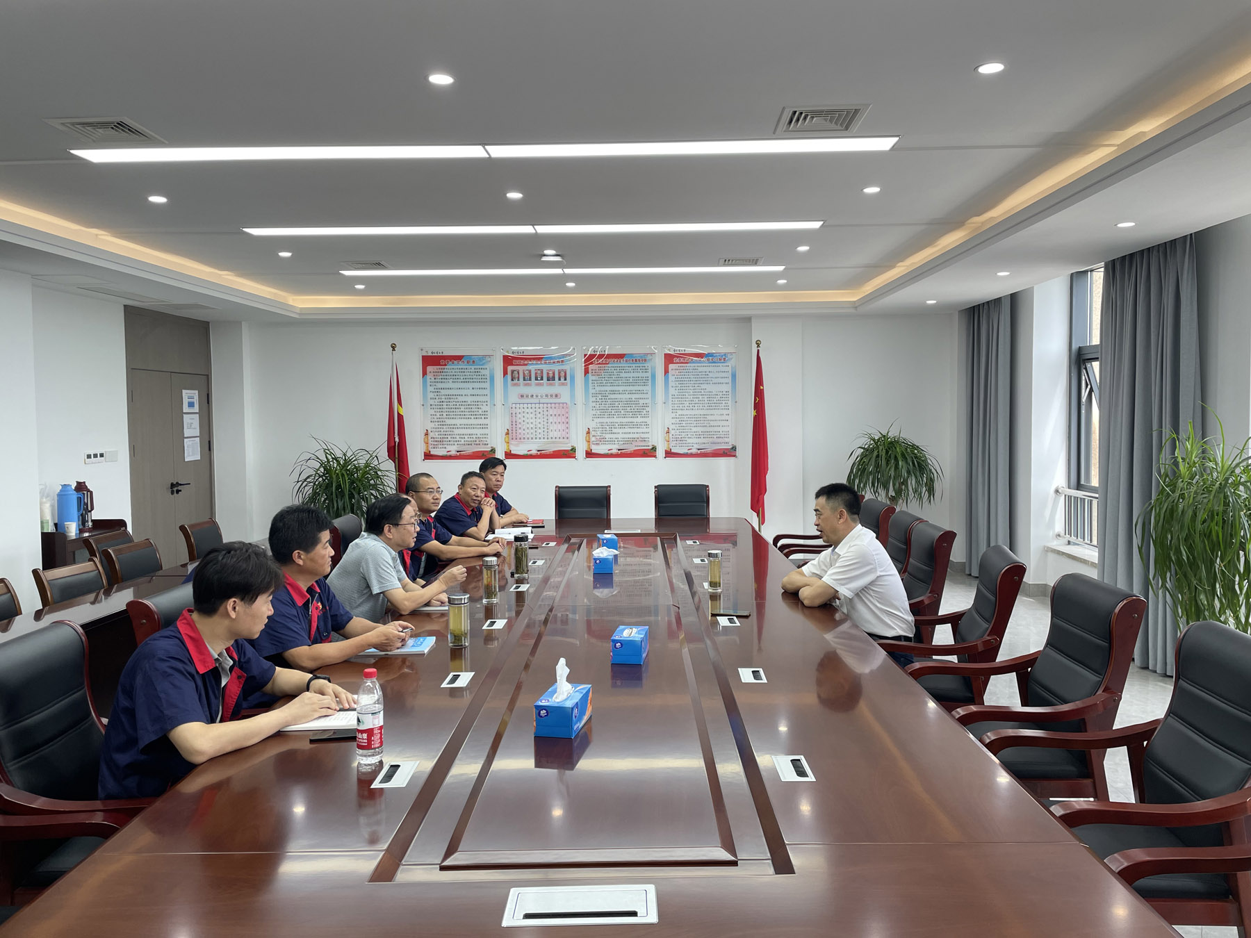 集團公司黨委委員、總工程師周俊到公司調(diào)研 