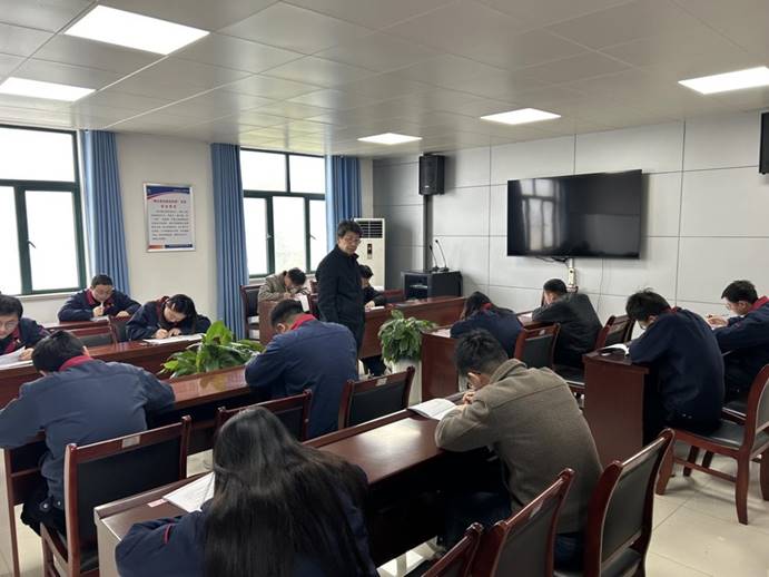建材公司、檢測公司聯(lián)合開展管理人員業(yè)務(wù)提升考試